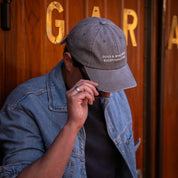Gorra de denim gris - Dogs & Wine Make Everything Fine 