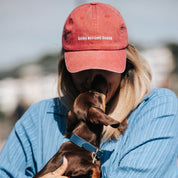 Gorra de mezclilla roja - Perros antes que chicos